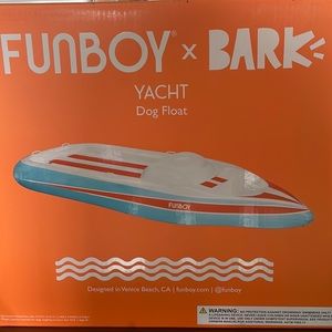 Dog Yacht Float - New in box!